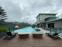 Genting Vista Superior 4BR & 4Baths Suite, Up to15 Pax, Bathtub, Coway Dispenser, 65'SmartTV, 2 Private Parking - B&B Genting Highlands