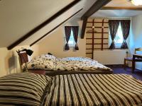 Quadruple Room with Shared Bathroom