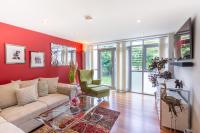 Luxury at The Brunswick - Free Parking-4 bedrooms - Ferienwohnung