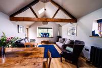 B&B Tywyn - Romantic Snowdonia Cottage with Hot tub, sea & mountain views - Bed and Breakfast Tywyn