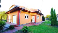 Holiday home in Balatonfenyves 35176 - B&B