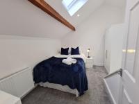 Perfect Location 3 Bed Serviced apartment with Bike Storage for BPW. Close to Brecon Beacons - Ferienwohnung