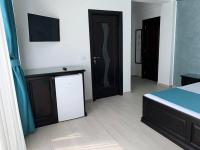 Deluxe Double Room with Side Sea View