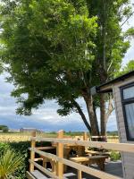 Sunnycott Caravan Park - B&B Cowes
