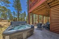 Cozy Ruidoso Cabin Retreat w/ Private Hot Tub - Chambres d'hôtes Ruidoso