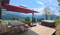 Ruhige Bergvilla in Alleinlage am Mondsee mit Seeblick Bergblick und Whirlpool - Chambres d'hôtes Innerschwand