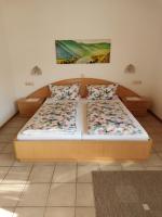 Wein- und Gästehaus Hermes-Hoffmann - Bed and Breakfast