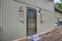 2 Mi to Margaritaville! Lake-View Retreat with Pool - B&B Osage Beach