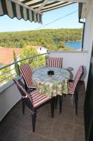 B&B Vrboska - Apartments Jole - 70m from the sea - Bed and Breakfast Vrboska