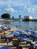 Apartamento pé na areia ,frente mar, perto de tudo - B&B Salvador