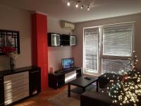Rajiceva 5- apartman sa prostranom terasom i garaznim mestom - B&B Kragujevac