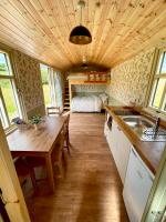Stepping Stones Glamping ‘the olive’ - B&B