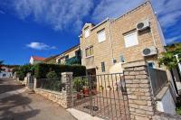 Apartment Samanta - Bed and Breakfast Supetar