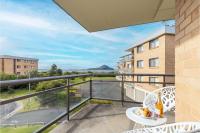 Commodore 3 the heart of Little Beach - B&B Nelson Bay