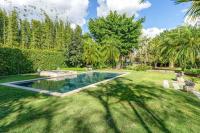 The Garden House Hot Tub Pool and Lush Garden Oasis - Ferienwohnung
