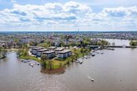 Marina Glamour - 3pok, widok na jezioro, klimatyzacja, parking podziemny, winda, Netflix - B&B