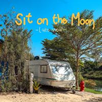 Two Bungalows with one RV