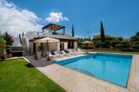 Villa Lara - 11, Spacious Villa with Large Garden and Private Pool on Aphrodite Hills - Chambres d’hôtes Kouklia