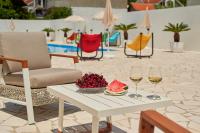 Georgiy Lux Apartments - B&B Lastva