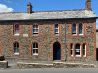 Victorian Police Station - flexible suite, self contained - B&B
