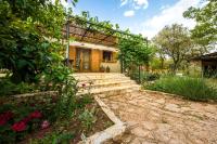 Holiday Estate "Bujur" - private pool, surrounded by nature! - Chambres d’hôtes Sibenik