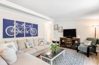 Wildwood by the Lake - Bed and Breakfast