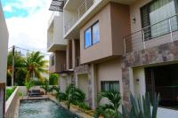 Modern and cosy condo: Westwood Apartments - B&B Flic en Flac