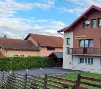 B&B Bihać - Prenoćište-Sobe-Rooms-Aman - Bed and Breakfast Bihać