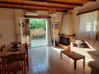 Anna's House - B&B Anávyssos