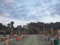 Salty blue, 2 bedroom apartment, by the beach - Chambres d’hôtes Durrës