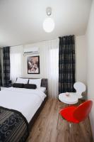 Deluxe Studio Apartment