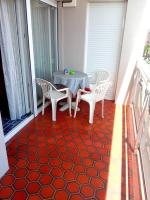 Apartamento grande, la mar esta 5 minutos andando - Bed and Breakfast Denia