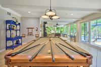 Game Room and Pool Huge Lutz Family Retreat - Chambres d’hôtes Lutz