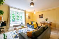 B&B Galway - 126 - Gort Na Coiribe 4 Bedroom Duplex, by Shortstays - Bed and Breakfast Galway