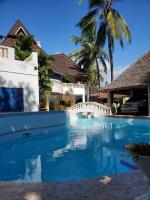 B&B Diani Beach - Lovely 4-Bed Villa Family oriented or a smallgroup - Bed and Breakfast Diani Beach