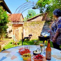 B&B Cuisery - La Maison Jaune (avec jardin fermé) - Dormir à Cuisery - Bed and Breakfast Cuisery