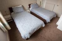 Twin Room 4