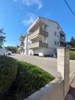 Apartman Emil - B&B