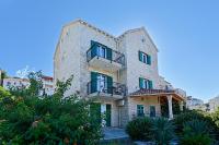 Art Apartments Postira - B&B