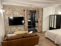 La loge de pierre au coeur de la vieille ville d Annecy - Chambres d’hôtes