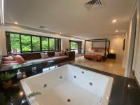 AQUA Beachfront Villa Port Douglas - Ferienwohnung