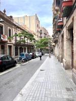 Poble Sec. Excelente ubicación cerca de la playa y de las Ramblas - B&B Barcellona