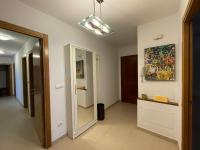 Apartamento con balcón