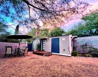 B&B Tucson - Peaceful Tucson Tiny House Getaway with Backyard - Bed and Breakfast Tucson