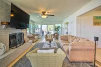 Waterfront Onalaska Retreat w/ Private Dock! - B&B Blanchard
