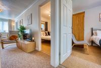 Cosy 3 bed apartment in Southam, sleeps 6 - B&B