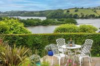 B&B Dittisham - Curlew Cottage - Character Cottage with Superb River Views - Bed and Breakfast Dittisham