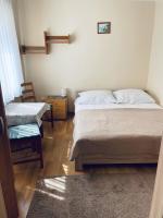 Doppelzimmer mit eigenem externen Bad