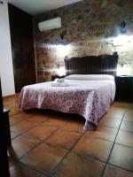 Apartamentos Rurales Tierras de Granadilla - Bed and Breakfast