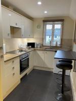 Ground Floor Garden Cottage, near Stonehenge - B&B Shrewton